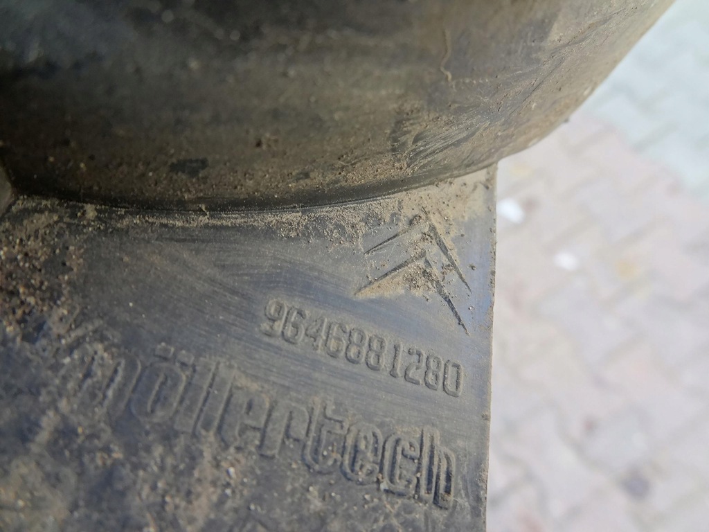 ΤΟΜΟΙ ΤΡΟΧΩΝ ΘΟΚΟΙ ΤΡΟΧΩΝ ΜΠΡΟΣΤΑ ΠΙΣΩ CITROEN C4 9681375680 9646881180 9646881280 Product image