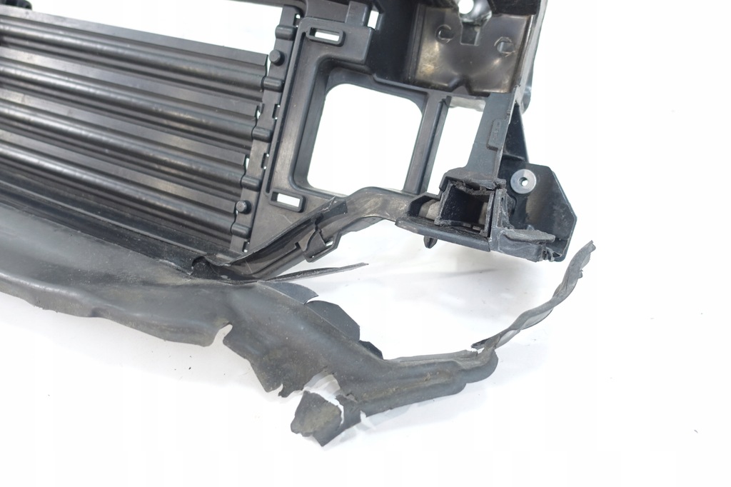 Volvo XC60 II 2017- Light Inlet Air Gheel 31425365 Product image