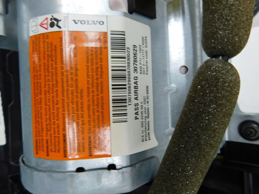 Μαξιλάρια BOARD ΚΟΝΣΟΛΑΣ Volvo C30 S40 II V50 04-12 Product image