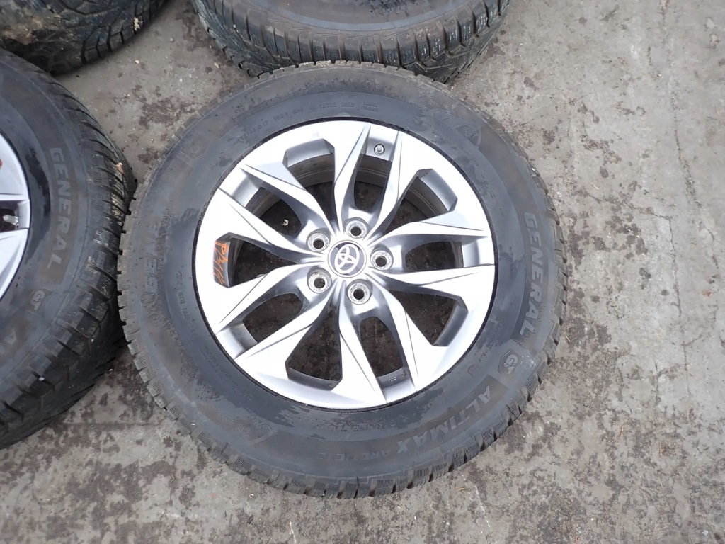 Ζάντες αλουμινίου 17 με ελαστικά 235/65 R17 108T M+S Toyota Sienna 2021 Product image