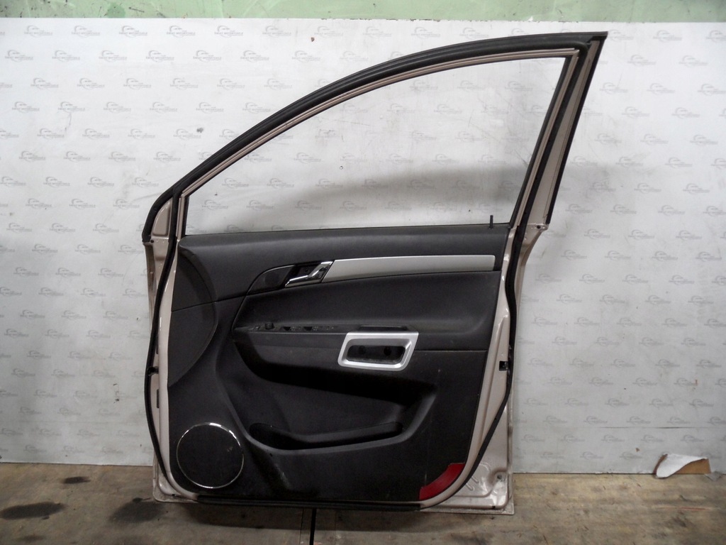 Opel Antara Lift 12R Δεξιά πόρτα Product image