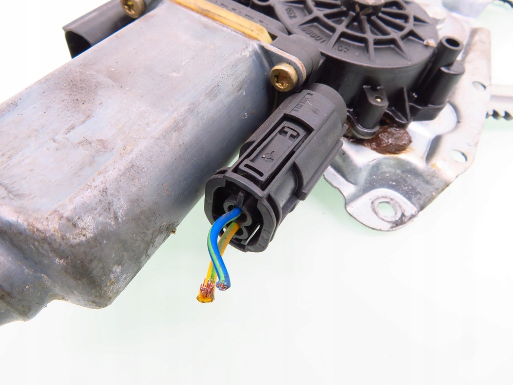 PODNOŚNIK SZYBY PRAWY PRZEDNI BMW E36 8360978 Product image