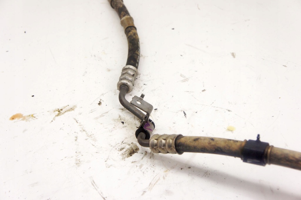 JJ404 Lancia Thema II 3.0d Oil Pipe Product image
