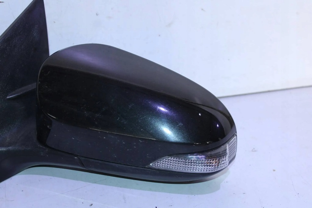 ΑΡΙΣΤΕΡΟΣ ΕΞΩΤΕΡΙΚΟΣ ΚΑΘΡΕΠΤΗΣ TOYOTA AURIS II 9 PIN EUROPA Product image
