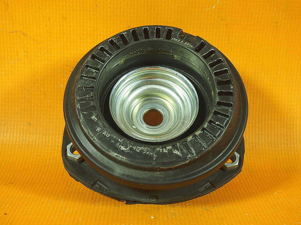 Audi Q2 81A 32KM Στήριγμα Αμορτισέρ ΜΠΡΟΣΤΑ 5q0412331e / 5q0412249e Product image