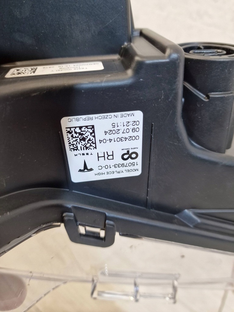 TESLA MODEL 3 Y LIFT HALOGEN RIGHT 1507933-00-C ΠΡΩΤΟΤΥΠΟ ΝΕΑ φώτα ομίχλης Product image