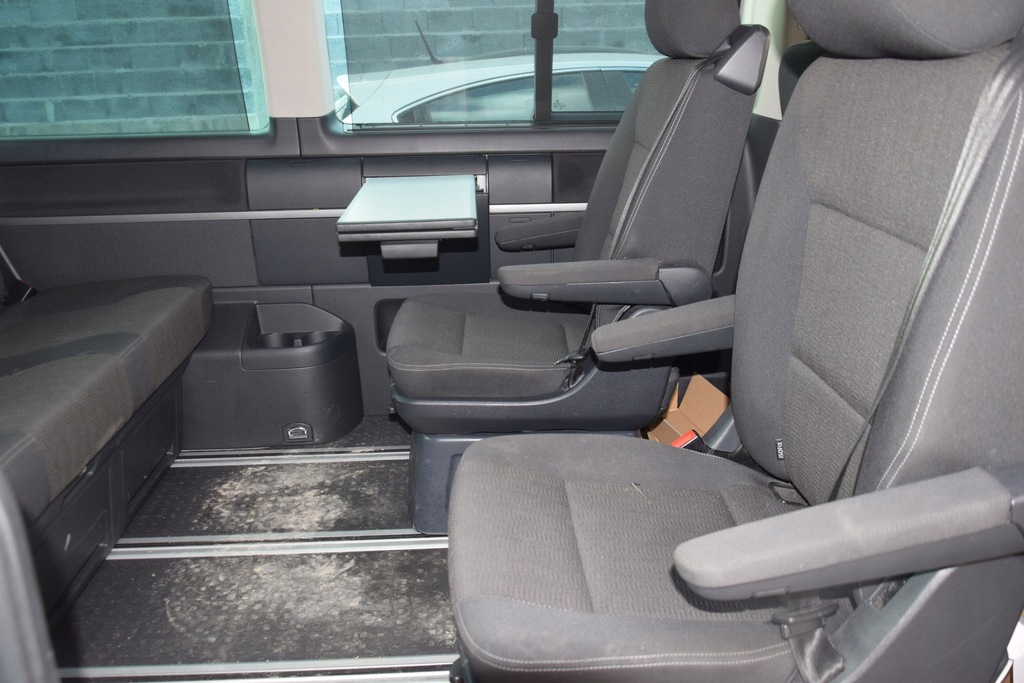VW T6 MULTIVAN ΕΣΩΤΕΡΙΚΟ ΣΕΤ ΚΑΘΙΣΜΑΤΑ, ΤΑΠΕΤΣΑΡΙΑ, ΠΛΑΪΝΗ ΑΠΟΘΗΚΕΥΣΗ, ΚΕΦΑΛΗ Product image