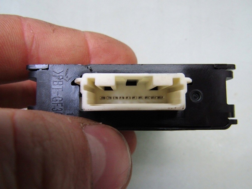 MAZDA 3 BP IV 21R LIGHT CONTROL MODULE LVL CONTROL 35600-65194 B1H451225 Product image