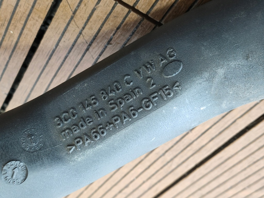 VW Passat B6 05-10 2.0 TDI Pipe Pipe 3C0145840C OE Product image