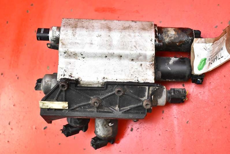 ΑΝΤΛΙΑ ΑΝΑΡΤΗΣΗΣ 6758704 BMW E65 4.4 V8 02R Product image