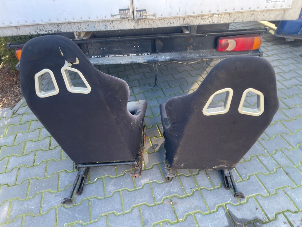 UNIVERSAL ΠΡΟΣΑΡΜΟΖΟΜΕΝΟ ΣΠΟΡ ΚΑΘΙΣΜΑ BUCKET Product image