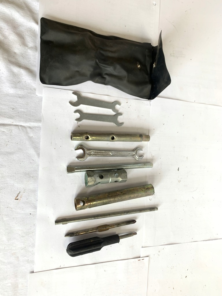 εργαλεία μεταλλικά κλειδιά Product image