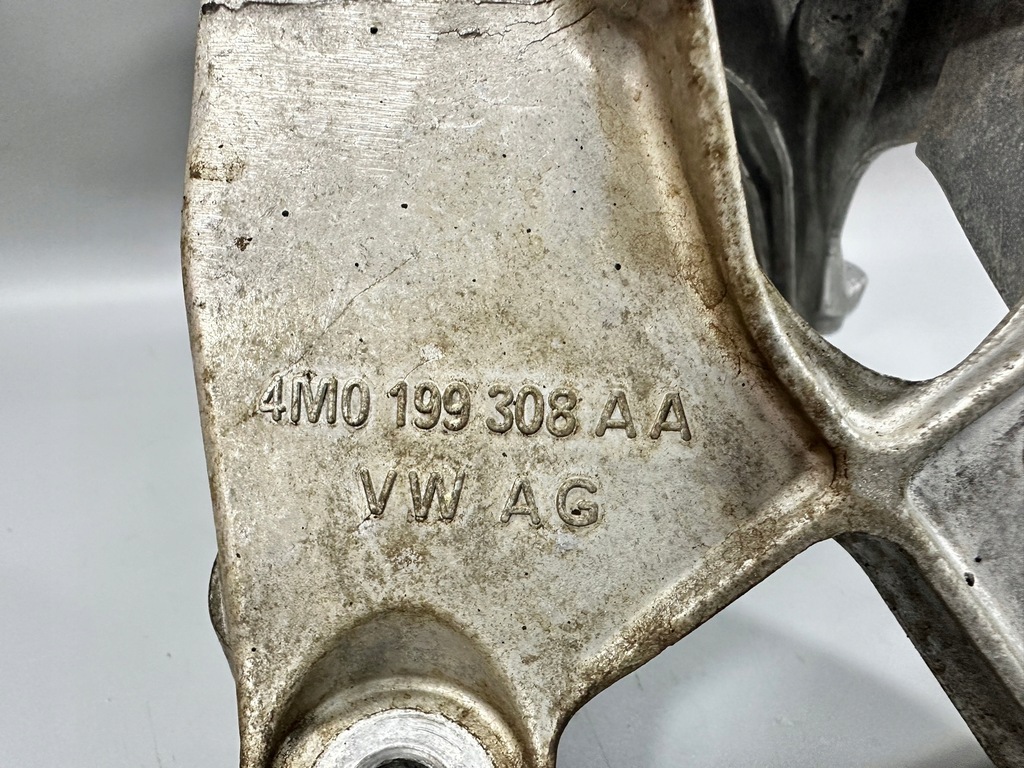 AUDI A4 B9 A5 F5 8W 2.0 TFSI ΔΕΞΙ ΥΠΟΣΤΗΡΙΞΗ ΚΙΝΗΤΗΡΑ ΔΕΞΙΑ 4M0199308AA Product image
