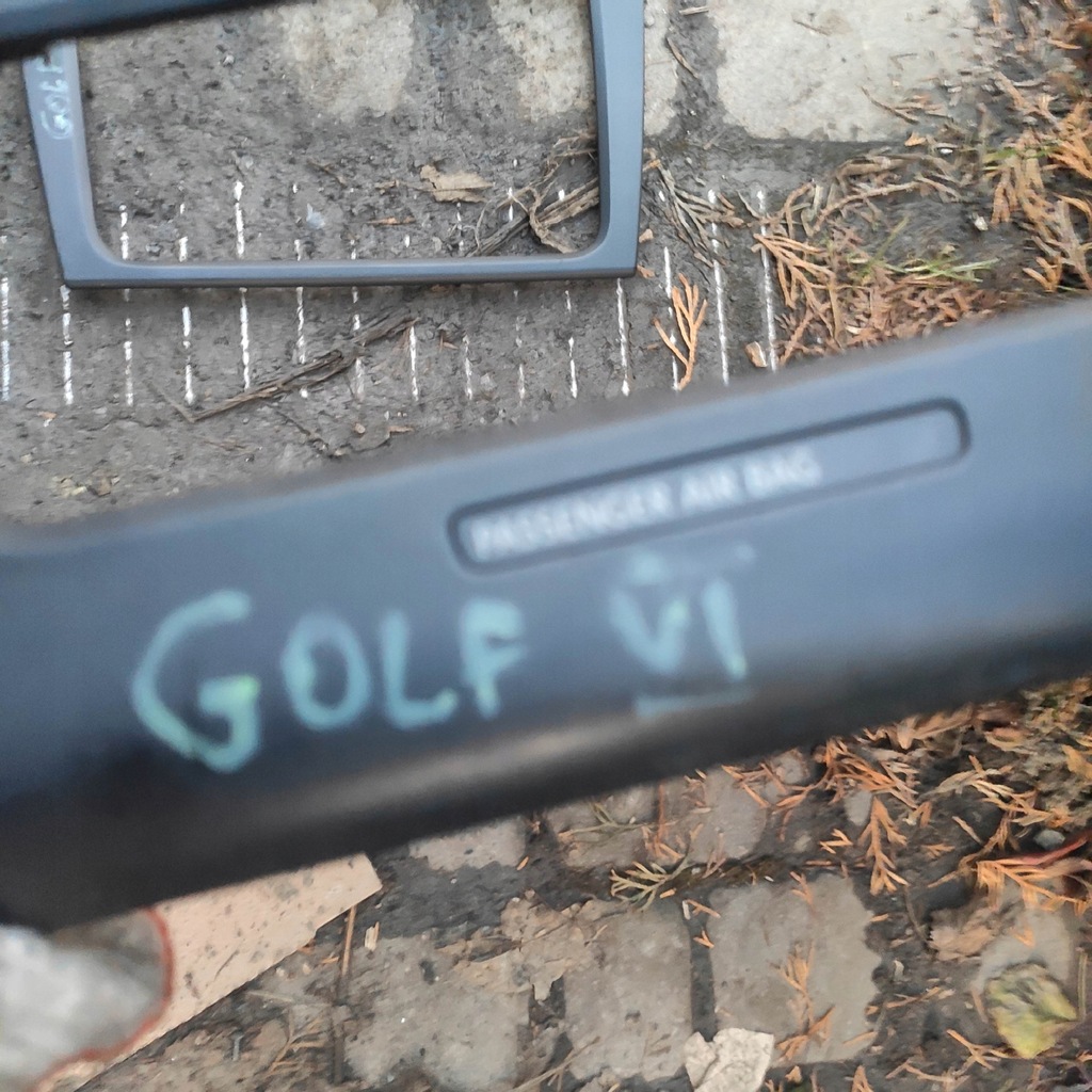 ΚΑΛΥΜΜΑ ΠΛΑΙΣΙΟΥ ΓΙΑ ΠΑΝΕΛ ΚΛΙΜΑΤΙΣΜΟΥ VW GOLF 6 VI 5K0858069P Product image