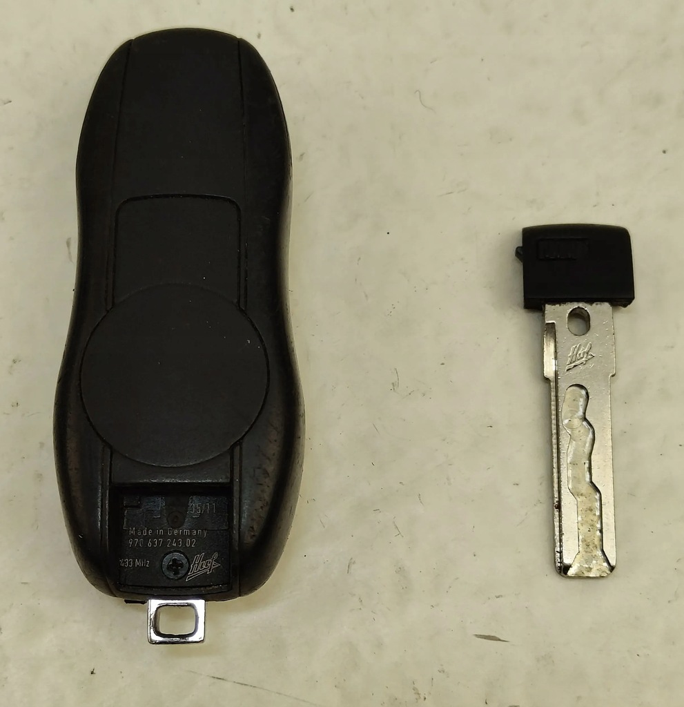 PORSCHE PANAMERA 970 09-13 REMOTE KEY 97063724302 Product image