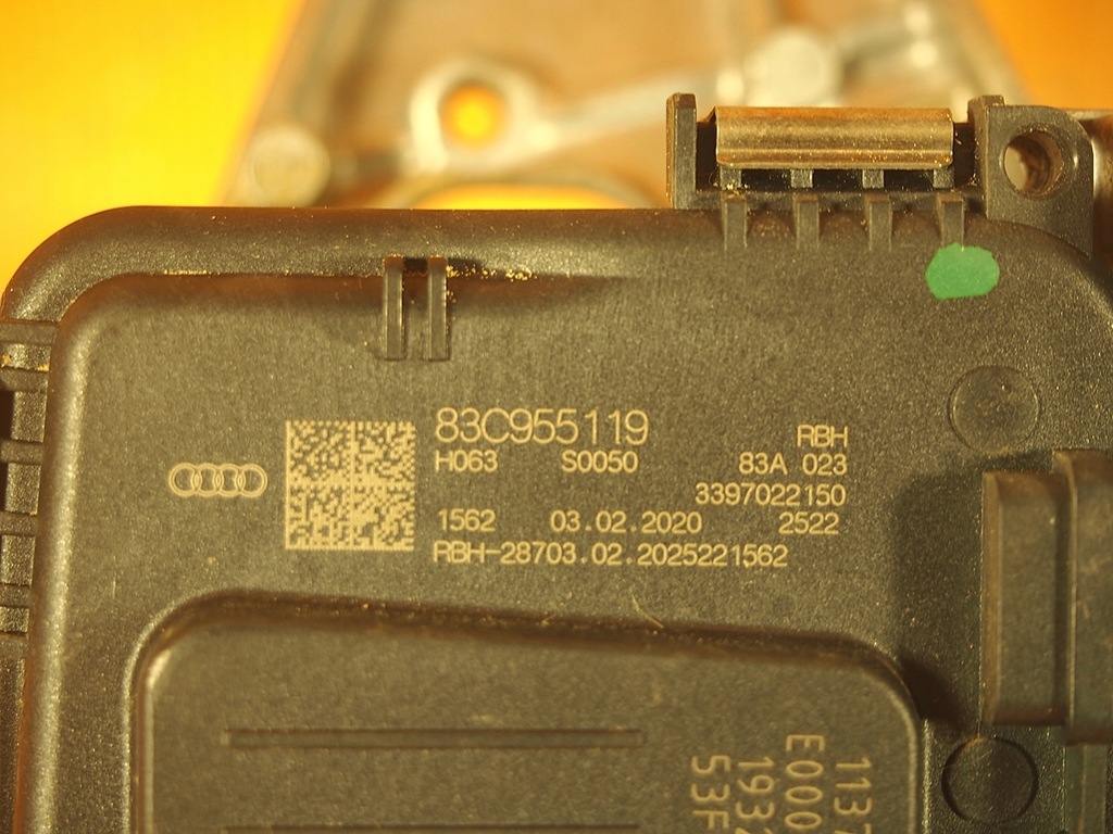 Audi Q3 83A 17KM RHD UK Wiper Mechanism Motor 83c955023a / 83c955119 Product image