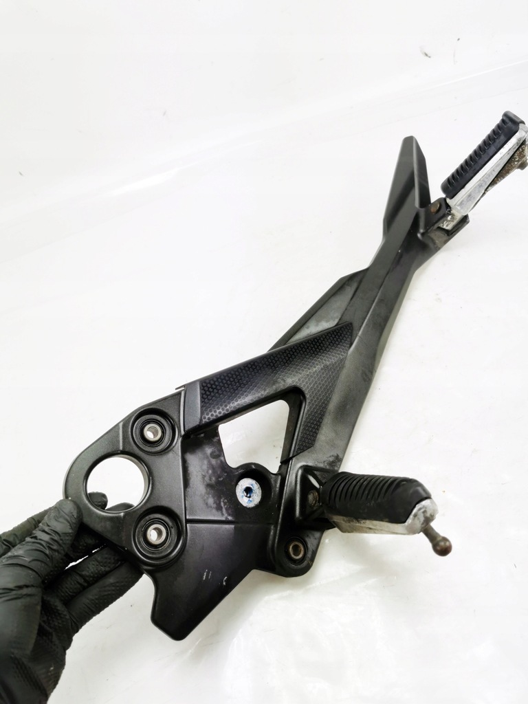 Yamaha XJ6 N F S 09-16 Ρυθμίστε το αριστερό υποπόδιο Product image