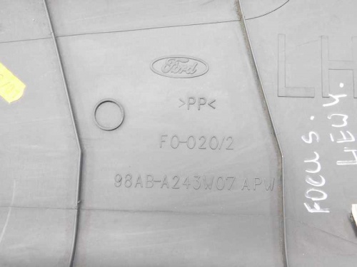 06/17 FORD FOCUS ΚΑΙ ΚΕΝΤΡΙΚΟ ΚΑΛΥΜΜΑ ΠΥΛΩΝ Αριστερά Product image