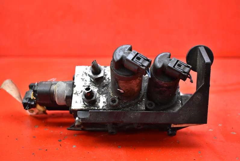 ΑΝΤΛΙΑ ΑΝΑΡΤΗΣΗΣ 6758704 BMW E65 4.4 V8 02R Product image