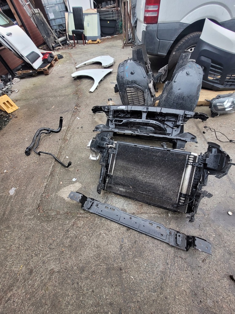 Πλήρες μπροστινό μέρος του Citroen Jumpy III EWP Product image