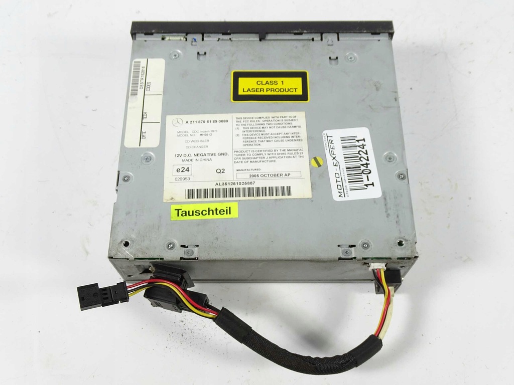 Mercedes W164 W169 W211 W219 W251 CD CHANGER A2118706189 Product image