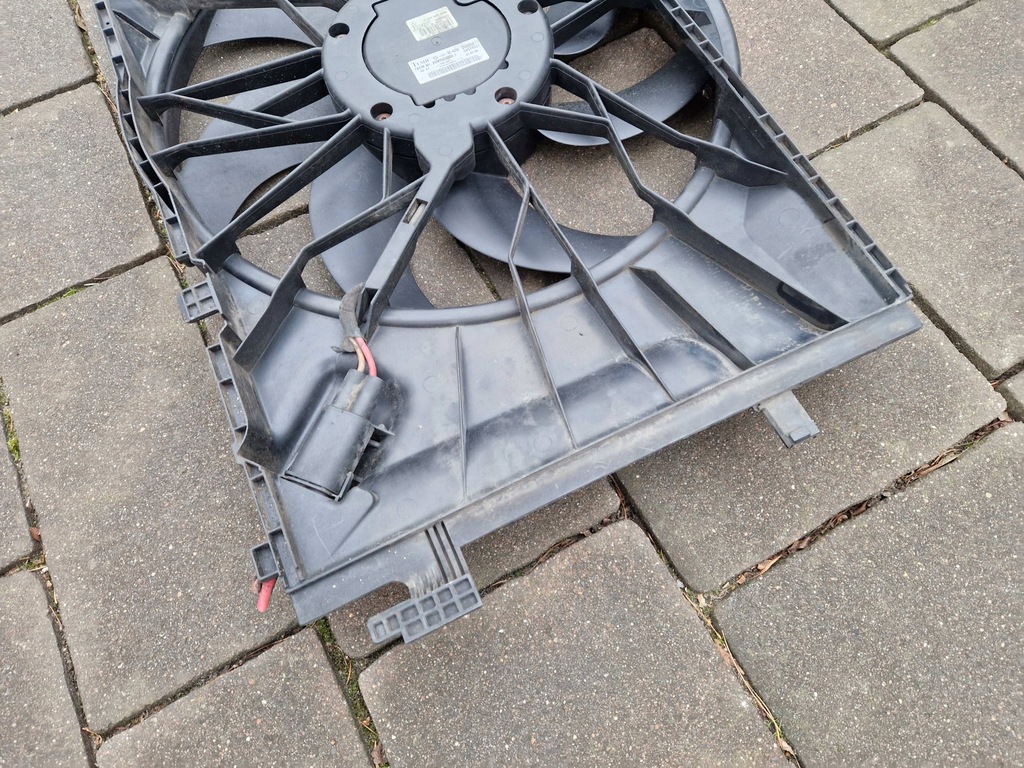 C-Class W203 Άλλες κατοικίες με ανεμιστήρα 400W A2035001593 A2035400688 2006 Product image