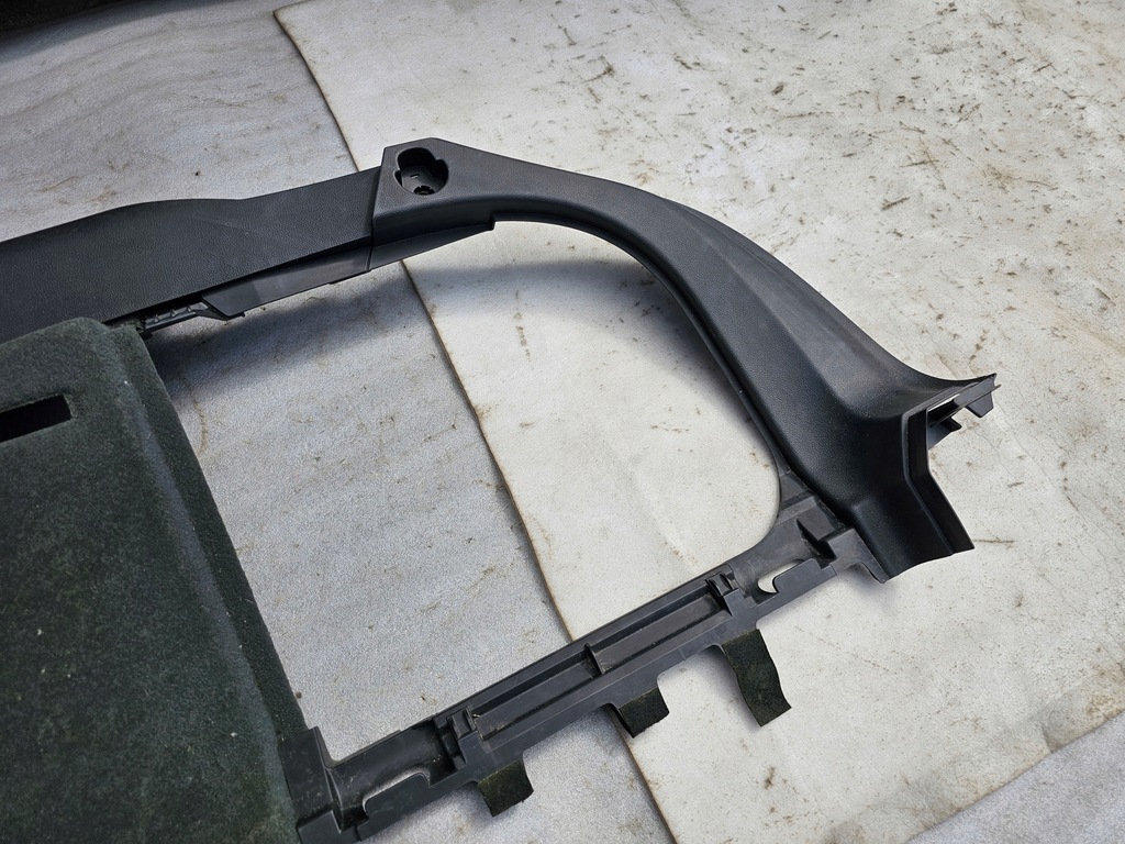 AUDI A4 B8 COMBI ΤΑΠΙΣΤΡΙΑ ΠΛΕΥΡΑ ΚΟΡΜΟΥ, ΔΕΞΙΑ 8K9863880 Product image