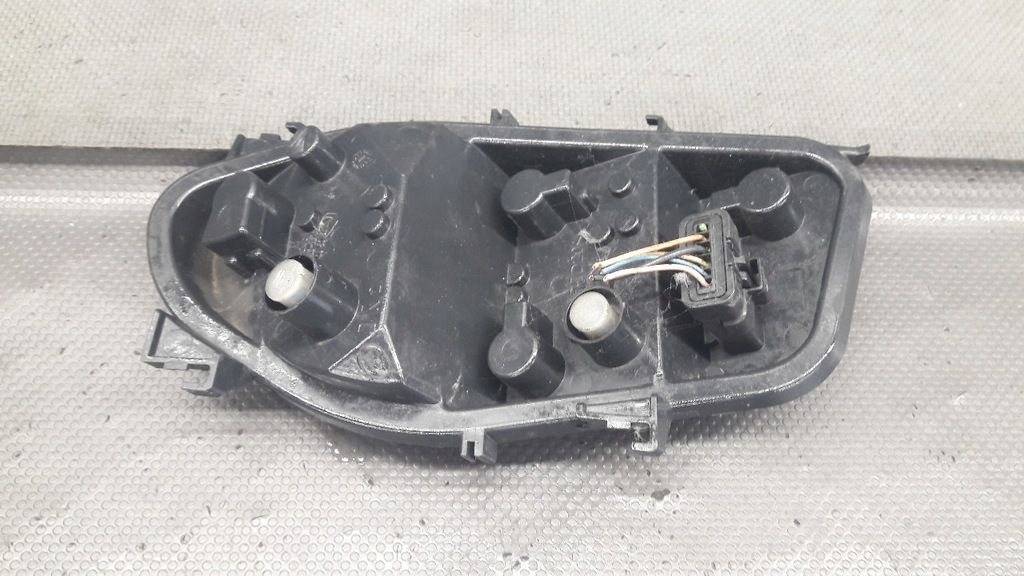 89035088 Ένθετο πίσω δεξιού φανού Renault Clio III Product image