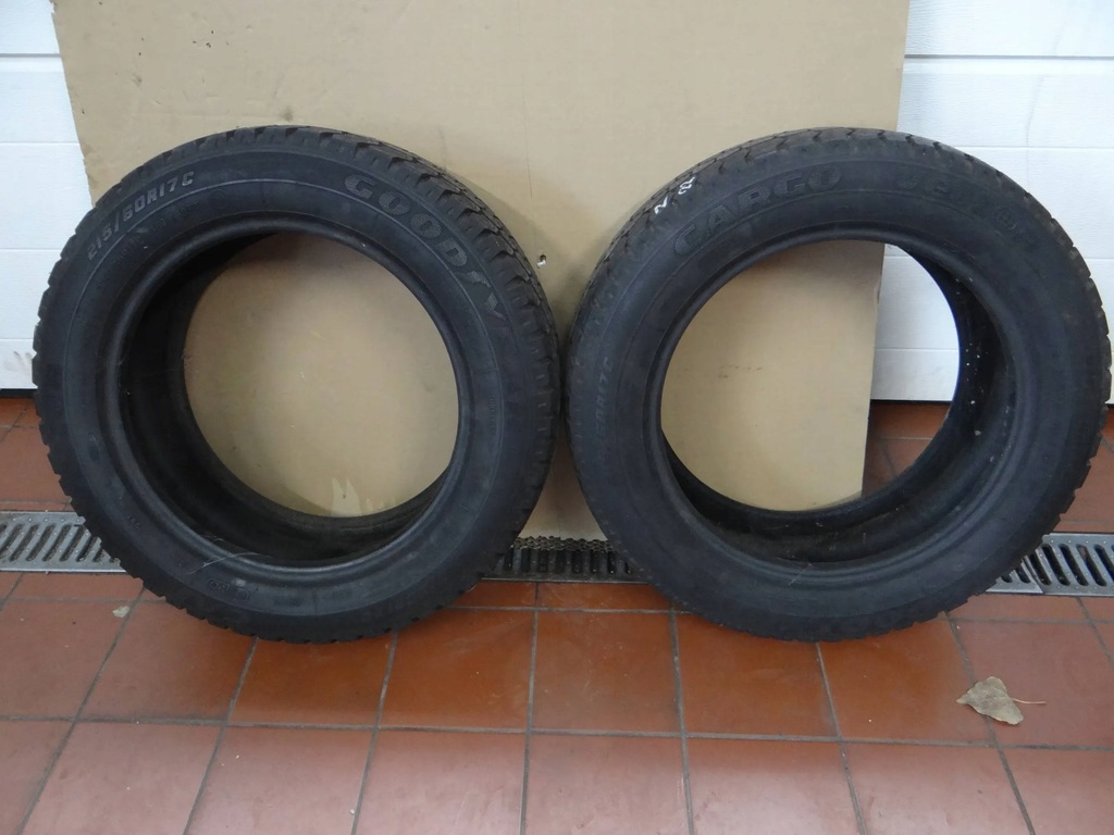 Χειμερινά ελαστικά 215/60 R17C Goodyear Cargo Vector 109/107T Product image