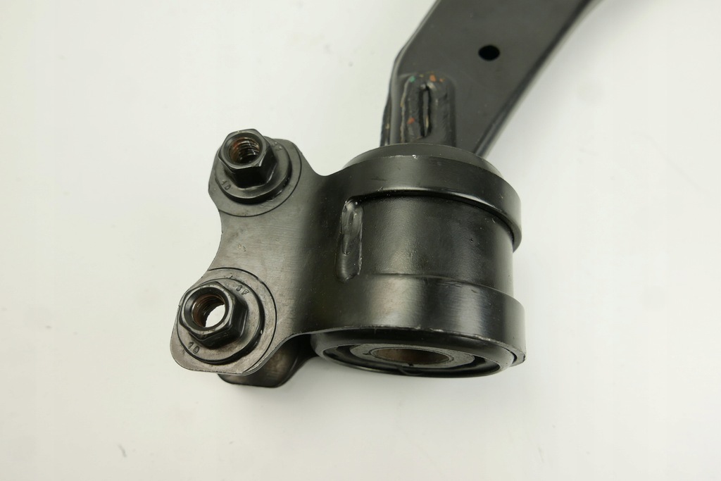Δεξιά Swingarm Front Volvo C30 C70 S40 V50 15mm 30714127 31277465 Optimal Product image