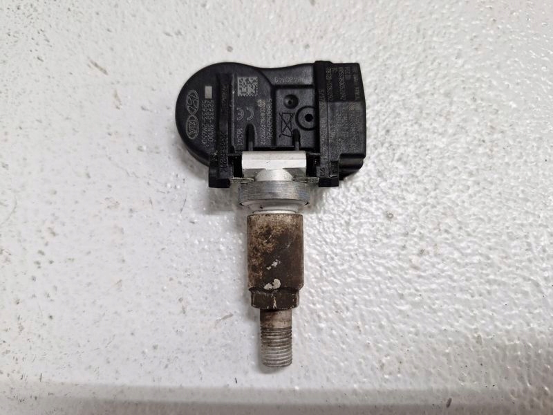 ΑΙΣΘΗΤΗΡΑΣ ΠΙΕΣΗΣ ΕΛΑΣΤΙΚΩΝ KIA CEED II 2 SORENTO II HYUNDAI I30 II TPMS Product image