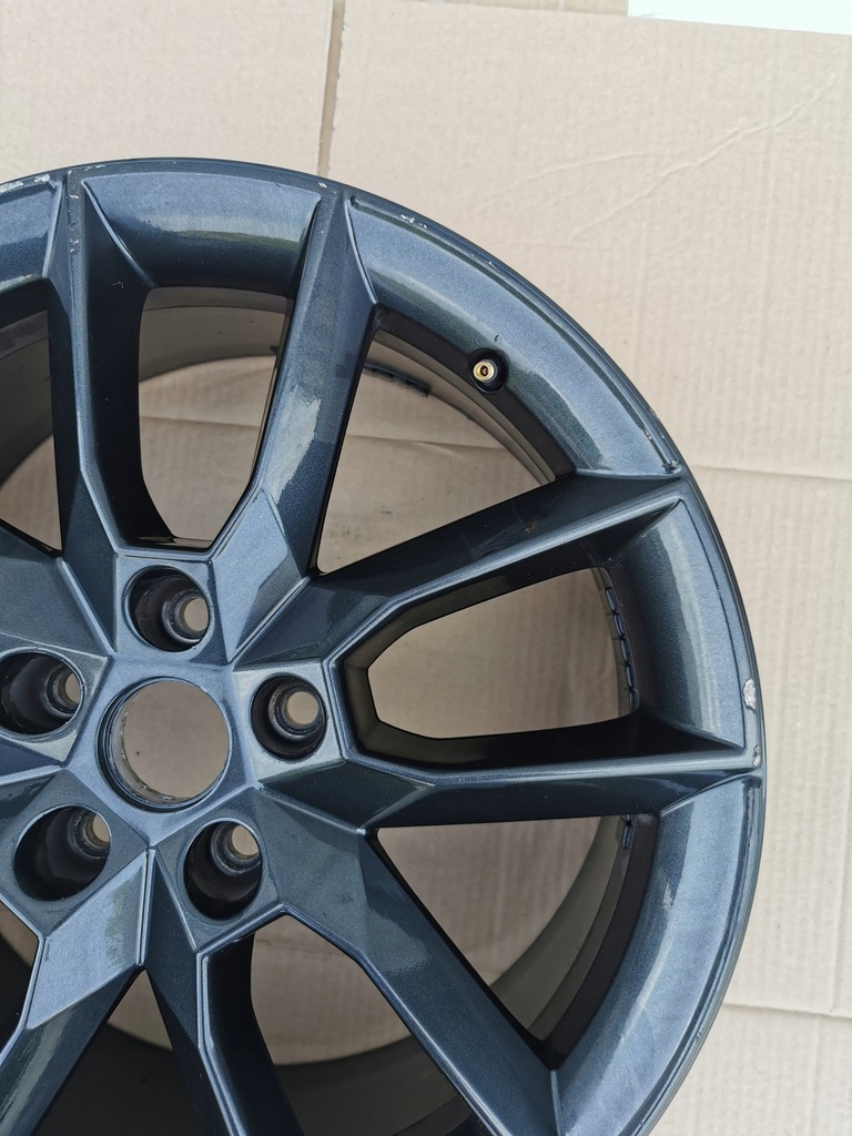 RIM SKODA OCTAVIA III 5E0 RS 18'' 7.5JX18 ET-51 5X112 5E0601025 Product image
