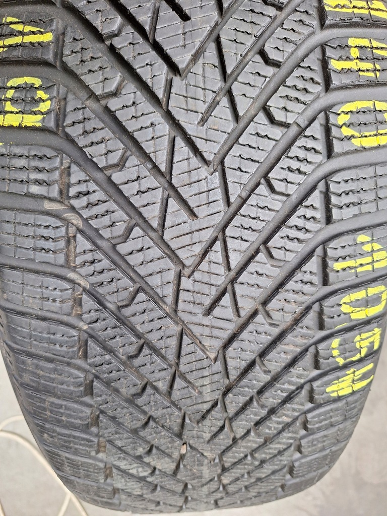 235 55 19 PIRELLI SCORPION ΧΕΙΜΩΝΑΣ II Product image