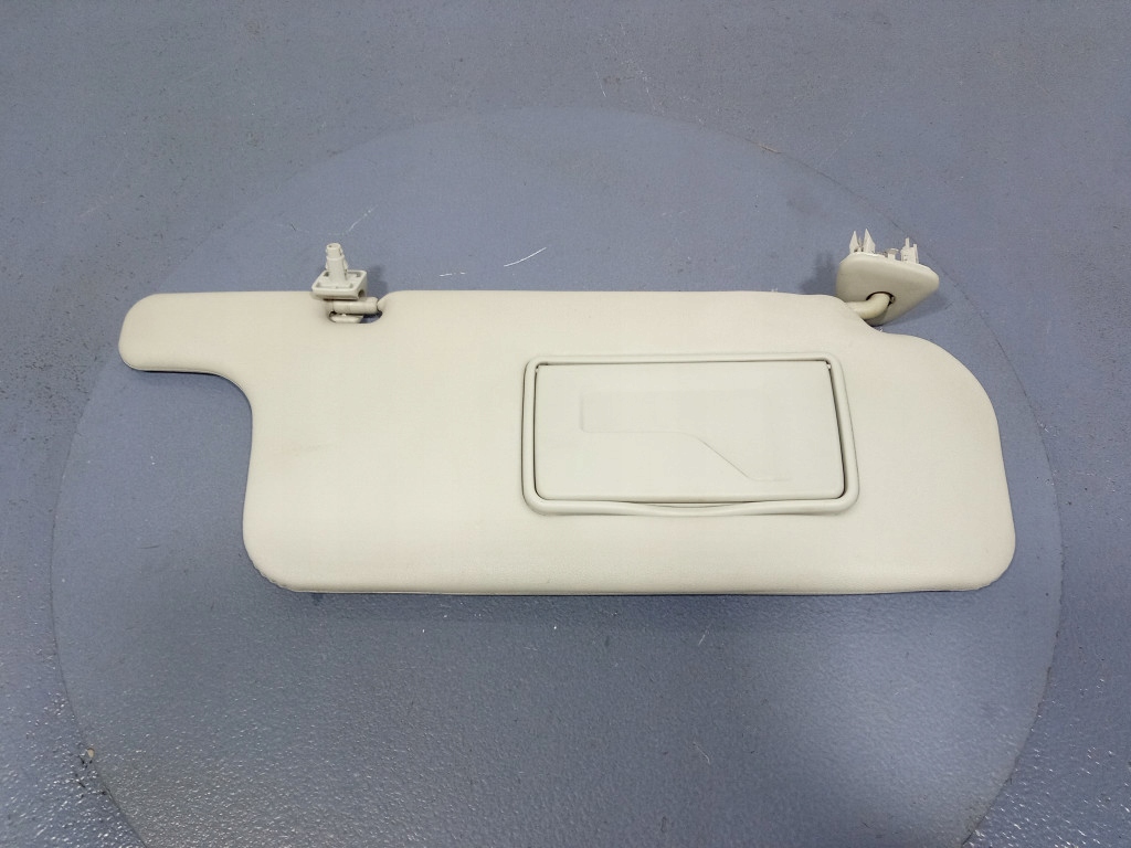 COROLLA VERSO I 01- SUN VISOR RIGHT VISOR Product image