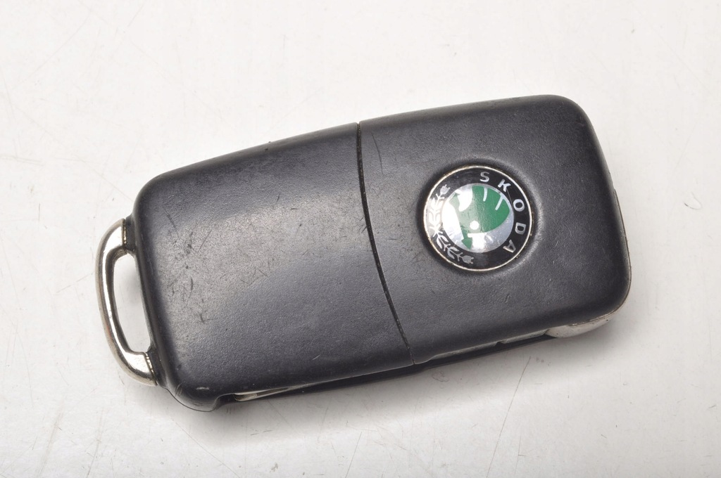 SKODA SUPERB II KEY 3T0837202H Product image