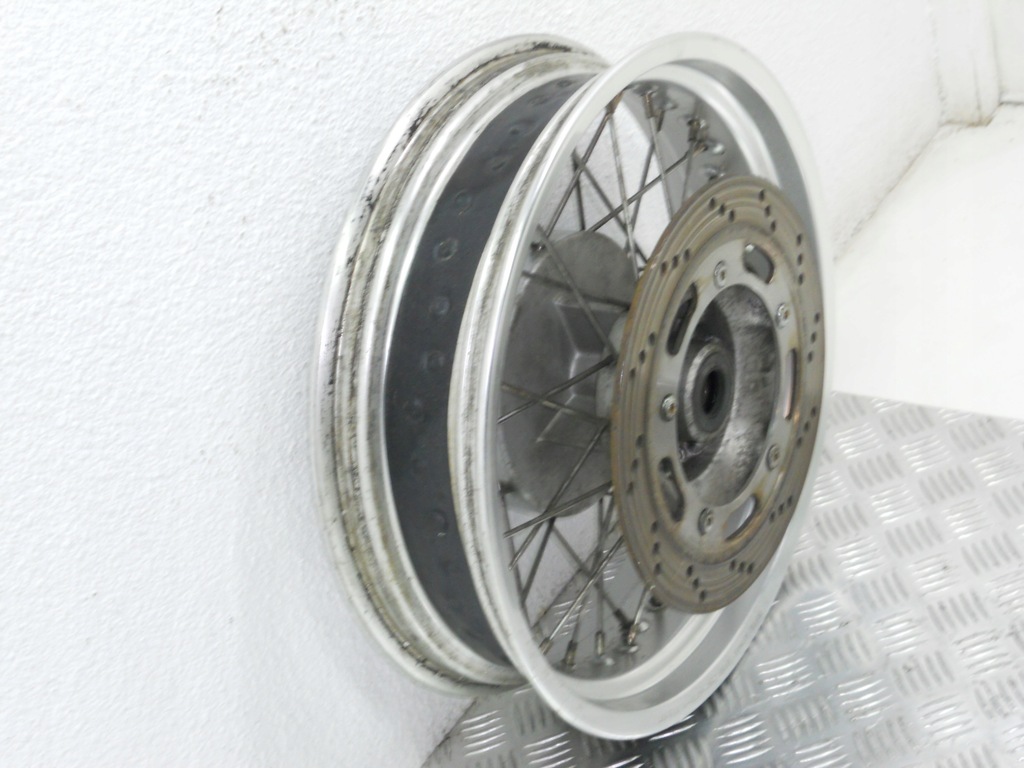 TRIUMPH TIGER 900I RIM ΠΙΣΩ ΤΡΟΧΟΣ + ΣΕΤ ΔΙΣΚΟΥ ORIGINAL Product image