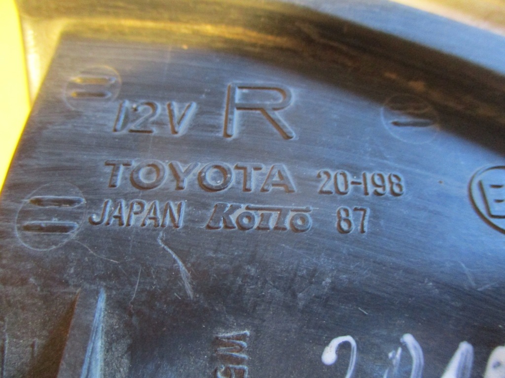 2015/3 φλας, ΔΕΞΙΑ ΜΠΡΟΣΤΑ ΜΠΙΝΚΕΡ, TOYOTA CARINA E KOITO 20-198 Product image