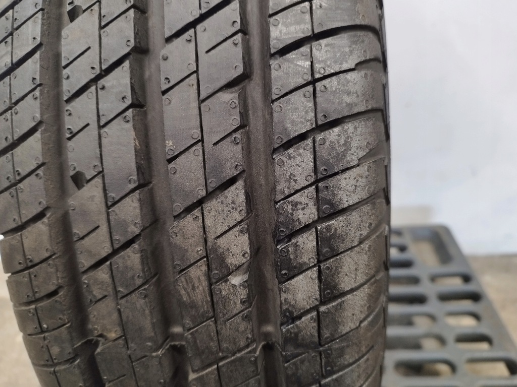 SULUTH 215/75R16C Continental Vanco 2 116/114R 11R Πάλη Product image