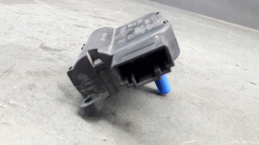 0132801305 Audi A4 B6 Μηχανή θερμαντήρα αέρα Product image