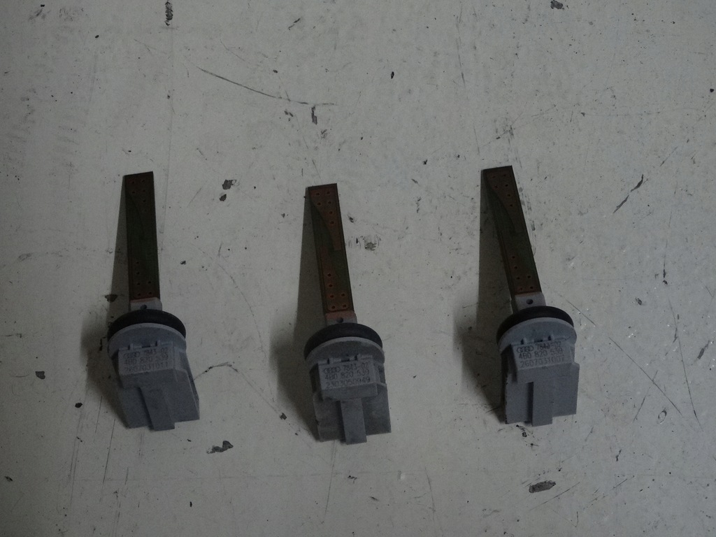 ΑΙΣΘΗΤΗΡΑΣ ΘΕΡΜΟΚΡΑΣΙΑΣ VW AUDI SKODA SEAT 4B0820539 Product image