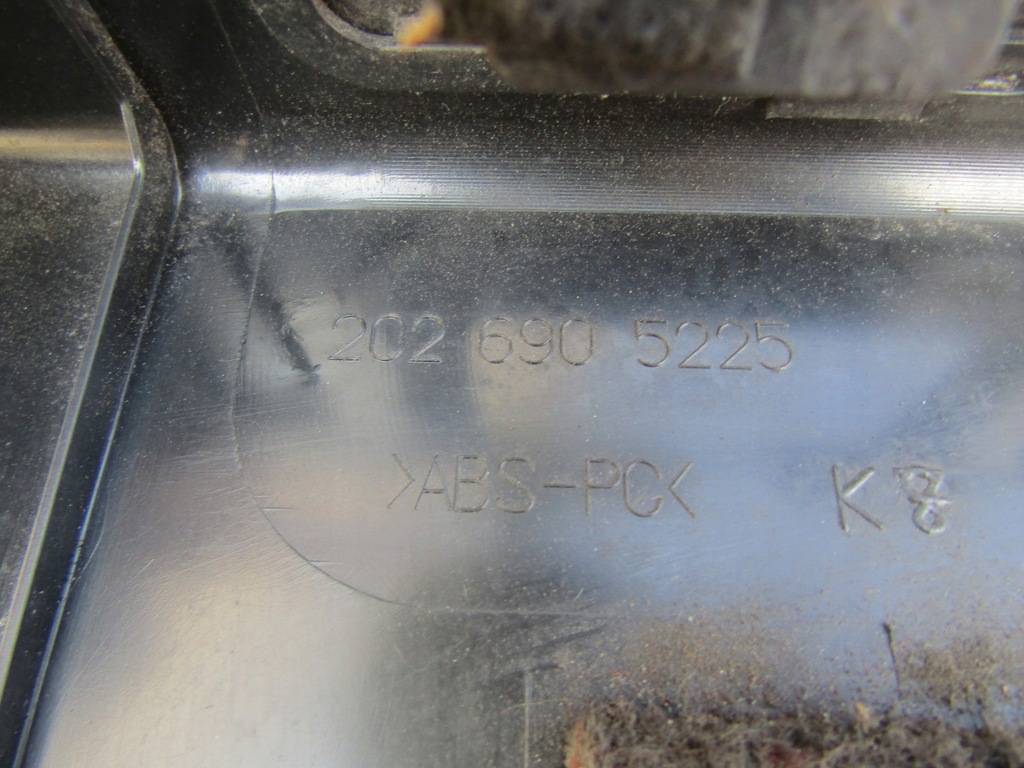 2 MERCEDES W202 COMBI ΠΙΣΩ ΚΑΛΥΜΜΑ ΚΑΛΥΜΜΑΤΟΣ ΣΤΟ ΠΑΡΑΓΩΓΟ Product image