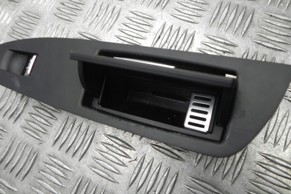 Ashtray BMW 7 (F01, F02) 9116338 2012 Product image