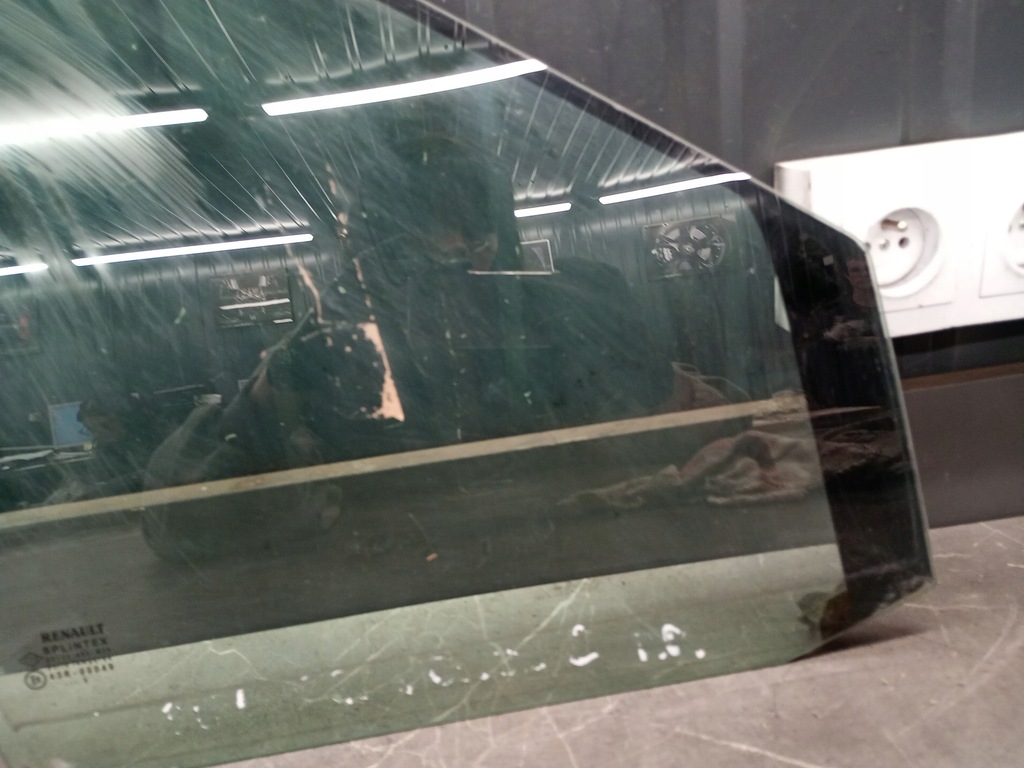 Δεξί παράθυρο Renault Scenic και 03R Product image
