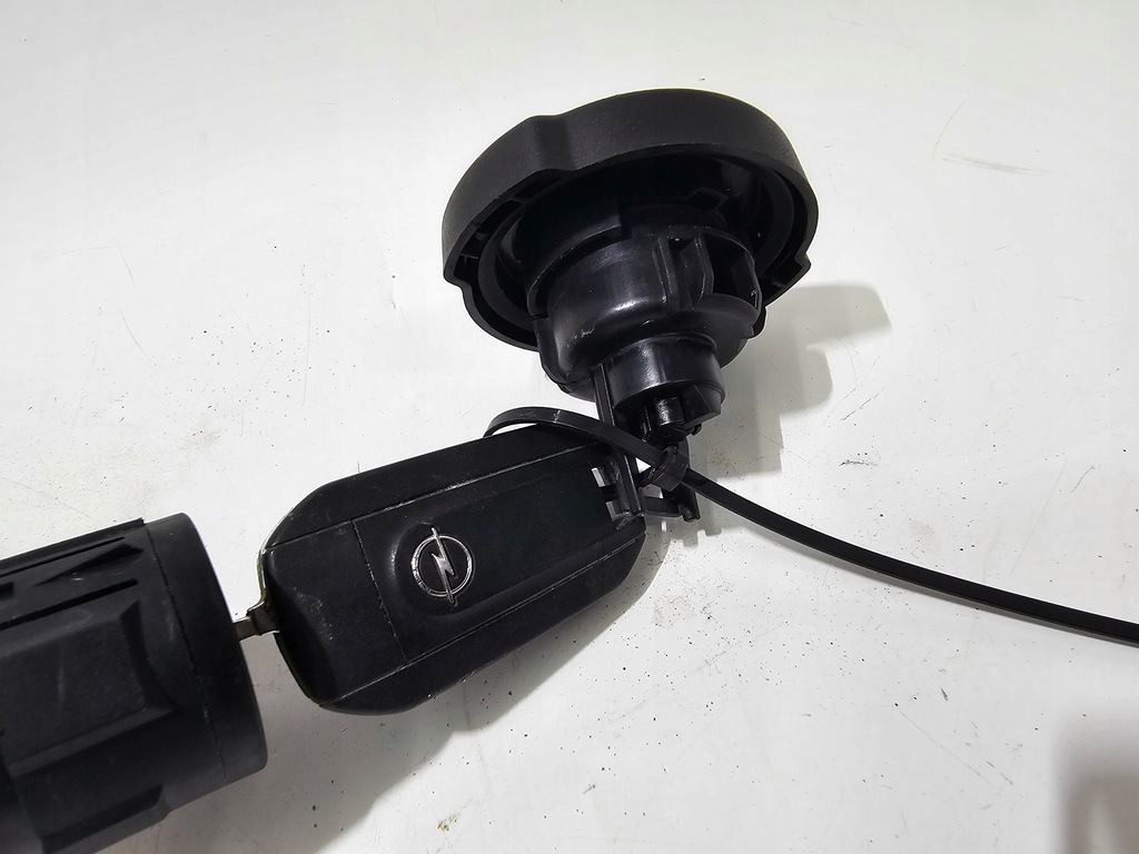 ΔΙΑΚΟΠΤΗΣ ΑΝΕΦΛΕΞΗΣ ΚΑΥΣΙΜΟ ΚΑΠΑΚΙ OPEL COMBO E 18- #6687 Product image