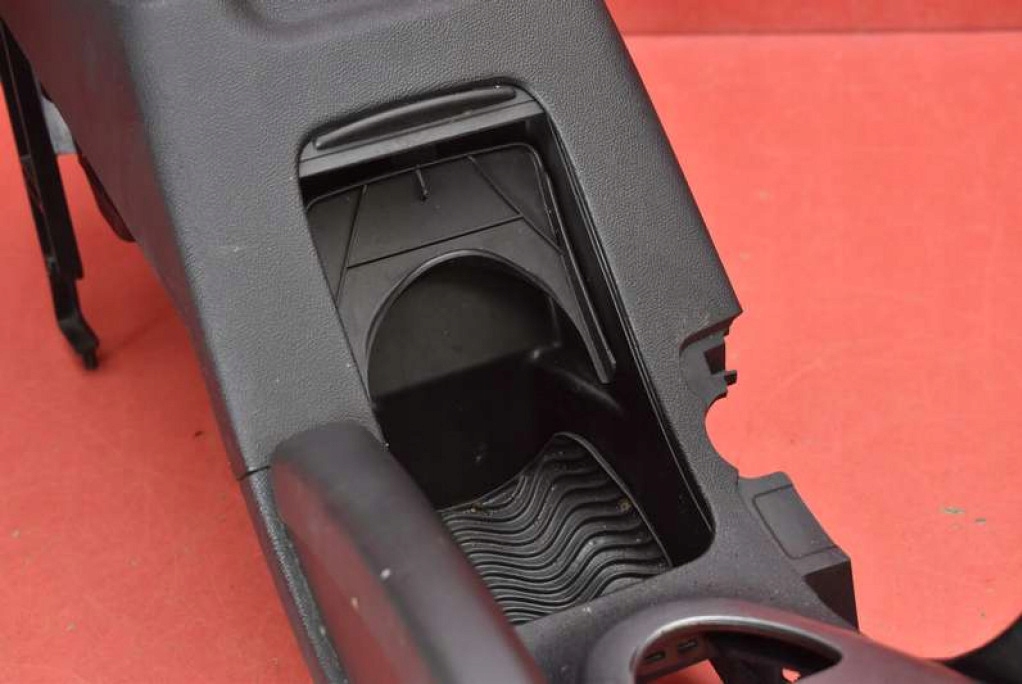 ΚΕΝΤΡΙΚΟ ΒΡΑΧΙΟΝΙΟ ΤΟΥΝΕΛ EU 12790310 SAAB 9-3 93 2 II LIFT 07-11 Product image