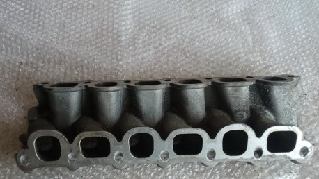 AUDI A8 D3 6.0 W12 INDUCTION MANIFOLD 07C133206P