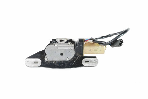 BMW E39 KOMBI Κλειδαριά κλεισίματος πτερυγίου 8362371