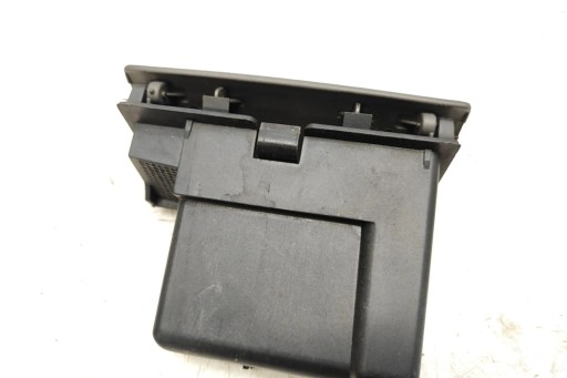 Ford Transit Gracy (Fa_ _) Ashtray YC1XV04810AJW 2.4L Diesel 66kW