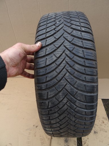 BFgoodrich g-GRIP 205/45R17 88v 7,0mm έτος 2017