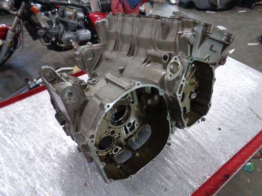 HONDA HORNET CB 900 Block, Στροφαλοθάλαμοι κινητήρα, Έμβολα